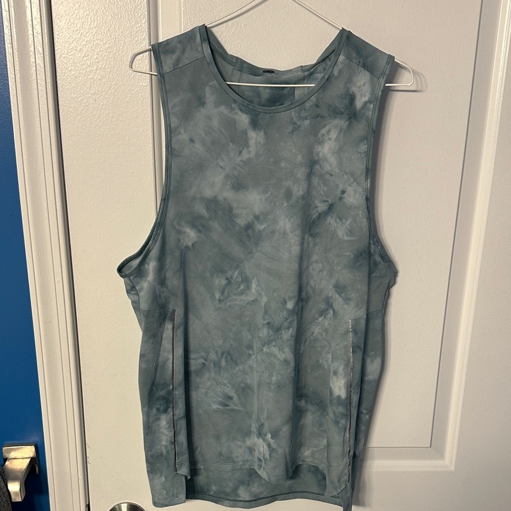 Lululemon mens Always Agile Tank Size Medium